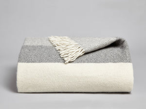 Cashmere Genjin Italian Throw - Early's of Witney